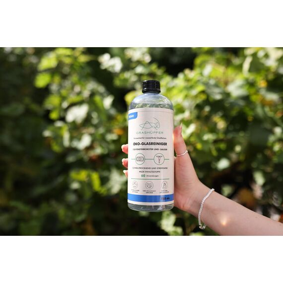 GRASHÜPFER® Öko-Glasreiniger I Reinigungsmittel für alle Fensterroboter und Fenstersauger I 750 ml für mind. 60 Anwendungen I Bio-, Tier- und Umweltfreundlich I Streifenfreie Hochglanzreinigung