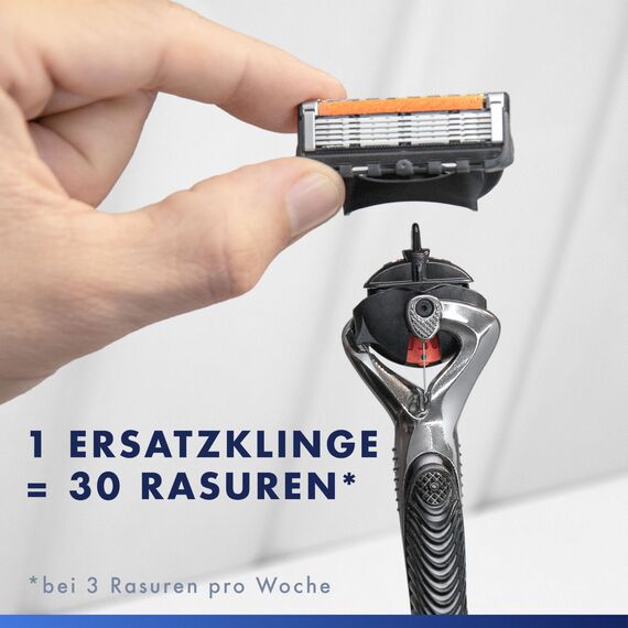 Gillette Proglide Klingen, 4 Original Ersatzklingen, Rasierklingen für Herren, 2x Gleitstreifen vor und nach den Klingen und EverGlide Gleitstreifen für unglaubliche Gründlichkeit und Komfort