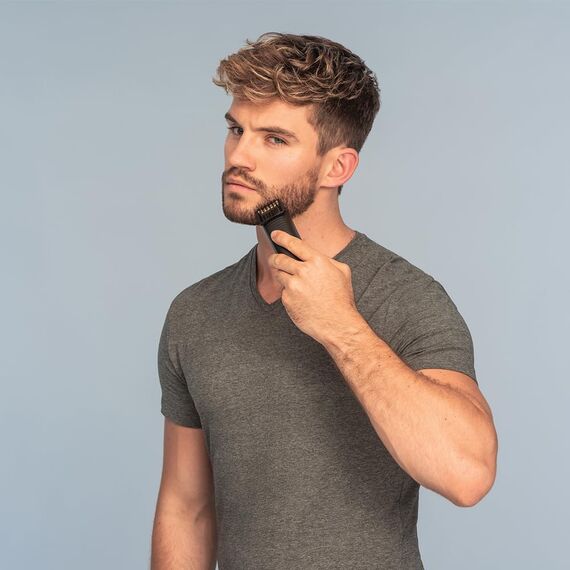 Remington Barttrimmer [17 Längeneinstellungen 0,4-18mm] Bartschneider Style Series (selbstschärfende titanbeschichtete Klingen, Zoomrad zur Einstellung, Netz-/Akkubetrieb, 60 Min.Akkubetrieb) MB5000