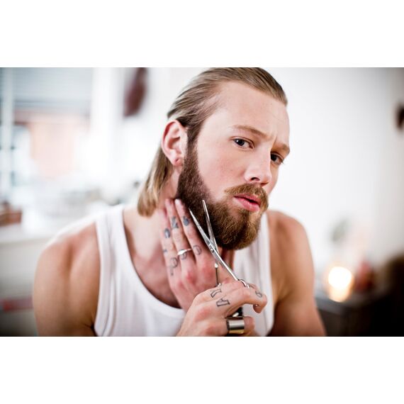 Remington Barttrimmer Herren [inkl XL-langer Vollbart Aufsatz/0,4mm-35mm/Titan selbstschärf. Klingen] Bartschneider Set (3 Aufsteckkämme:Stoppel/kurz/XL, Netz-/Akkubetrieb, Langhaarschneider) MB4046