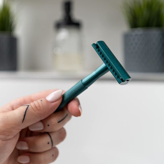 ANYMALE® Plastikfreier Rasierhobel Azure Edition - Set mit Ständer und 5 ASTRA Klingen - Nassrasierer für Damen und Herren