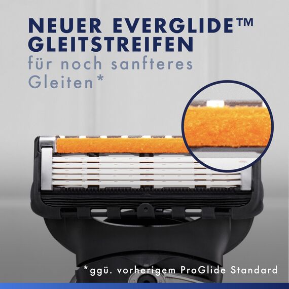 Gillette Fusion5 Proglide 12 Ersatzklingen mit 2x Gleitstreifen vor und nach den Klingen und neuer EverGlide Gleitstreifen für unglaubliche Gründlichkeit und Komfort