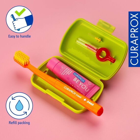 Curaprox Reiseset - CS 5460 Zahnbürste mit 'Be You' Zahnpasta | 2 CPS Prime Interdentalbürsten 07 und 09 / Zahnpflegeset 9,5 cm x 6 cm/Grün/Hergestellt in der Schweiz