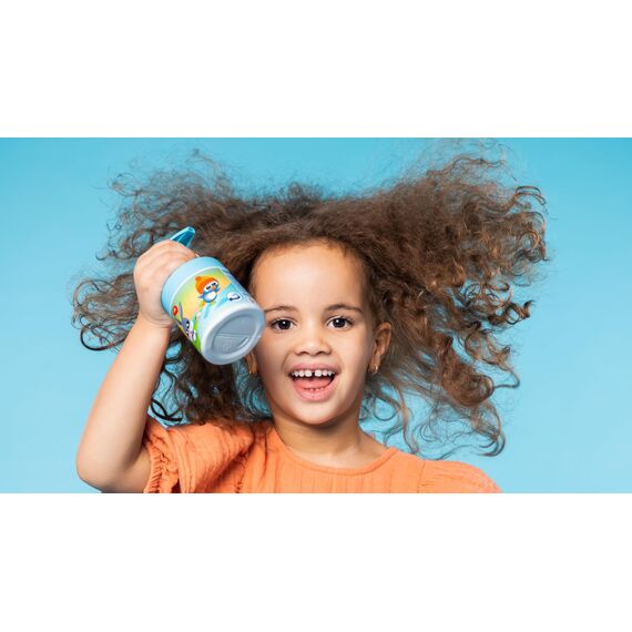 Jordan ® | Kinder-Zahnpastapumpe | Zahnpasta auf einem Pumpspender entspricht 3 normalen Tuben | Innovative und Bequeme Lösung für Kinder entwickelt | 0-5 Jahre | 1000ppm | Erdbeere | 150ml