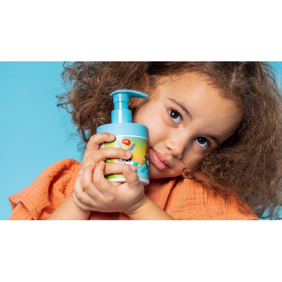 Jordan ® | Kinder-Zahnpastapumpe | Zahnpasta auf einem Pumpspender entspricht 3 normalen Tuben | Innovative und Bequeme Lösung für Kinder entwickelt | 0-5 Jahre | 1000ppm | Erdbeere | 150ml