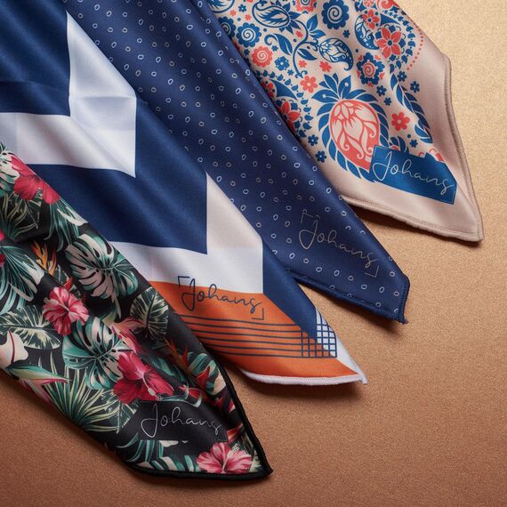 Johans® XXL Mikrofasertuch zur Reinigung von Smartphone, Tablet, Brille, Display, Kamera | Displaytuch, Brillenputztuch, Reinigungstuch | 30x30cm (4er Bundle: Best-of Selection)