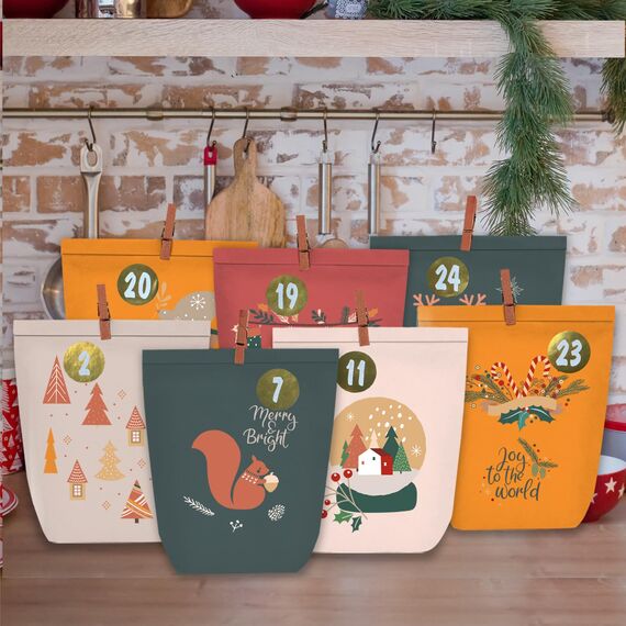 PANSIBY Adventskalender zum Befüllen, 24 Weihnachtskalender Geschenktüten zum Selber Basteln, Papiertüten mit Aufklebern zum Selbst Füllen, Kraftpapiertüten Boho Advents Selbstbefüllen