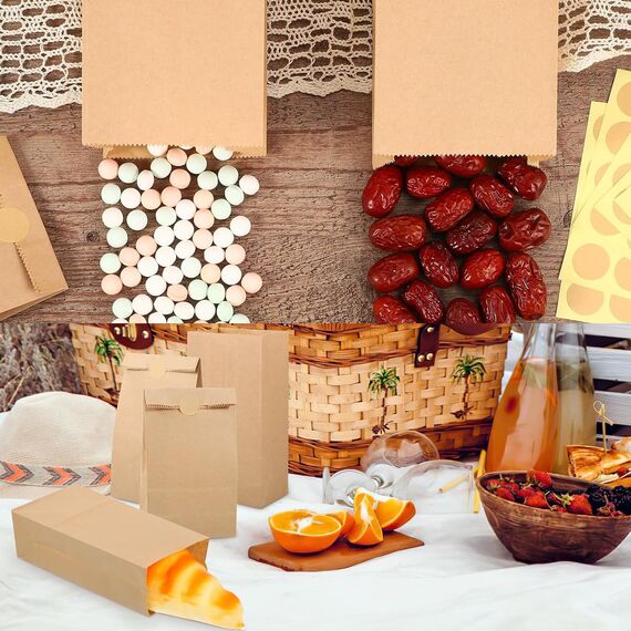 60 Stück Papiertüten Adventskalender Klein, 9x18x5.5cm Geschenktüten Braun Kraftpapier Tüten Mit Aufkleber, Butterbrottüten Mitgebsel Tüten DIY Papiertüten für Weihnachten Hochzeit Geburtstag