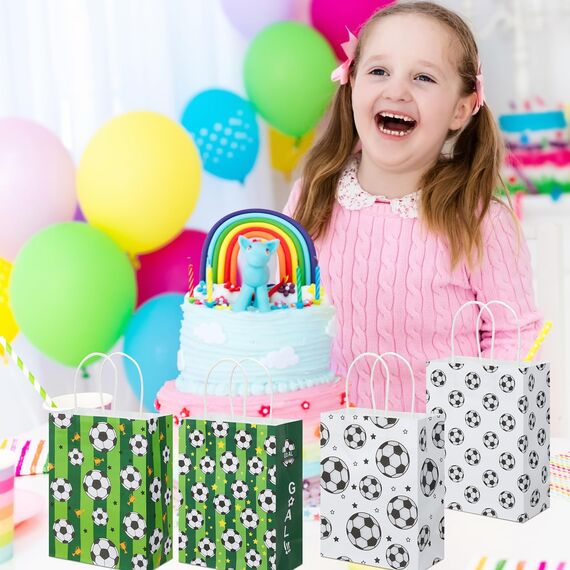 Xinstroe 12 Stück Papiertüten Kinder Geschenktüten Partytüten Papier Tüten zum Verpacken von Geschenken, Giveaways, Kindergeburtstag, Hochzeit, Party, Fußball Grün