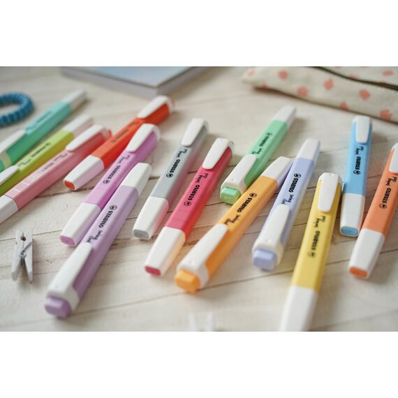 STABILO - Textmarker - swing cool Pastel - 4er Pack - Seidengrau, frische Fuchsie, himmlisches Blau, sanftes Orange - Blister