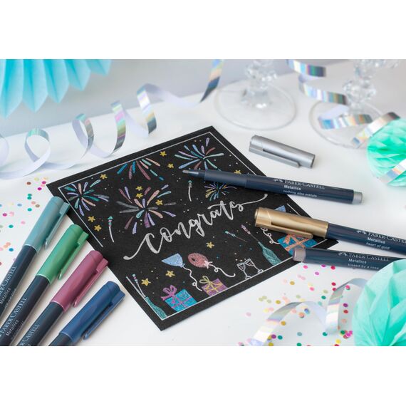 Faber-Castell 160713 - Metallics Marker mit Faserspitze, 1,5 mm Strichstärke, für viele Oberflächen geeignet, Metralliceffekt, 12er Set