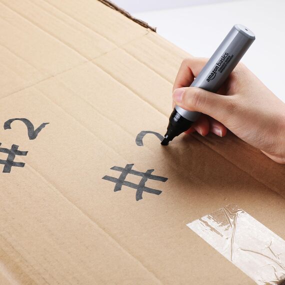 Amazon Basics Permanentmarker, große Keilspitze, schwarz, 12 Stück