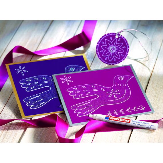 edding 780 Glanzlackmarker - gold - Packung mit 1 Lackmarker - extra-feine Rundspitze 0,8 mm - Lackstift für Glas, Stein, Holz, Kunststoff und Papier - wasserfest, stark deckend, sehr dünn