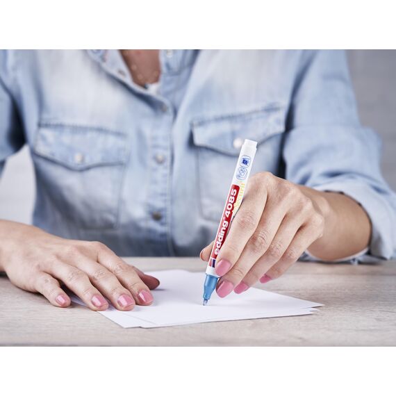 edding 4085 Kreidemarker - hellblau - 1 Kreidestift - Rundspitze 1-2 mm - dünner Kreidestift für Tafel abwischbar - zum Beschriften von Fenster, Glas, Spiegel - Tafelstift mit deckenden Farben