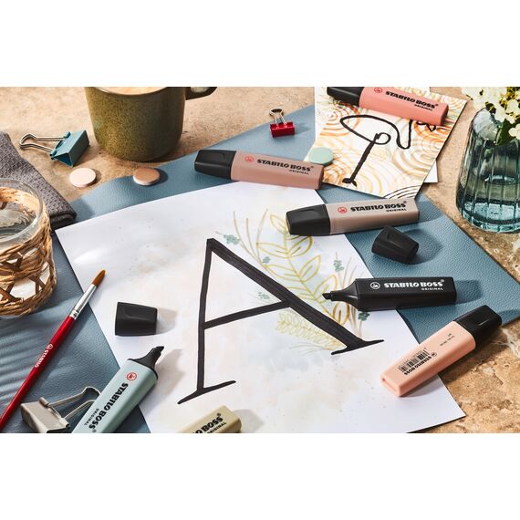 STABILO - Textmarker - BOSS ORIGINAL NatureCOLORS - 4er Pack - schlammgrün, siena, umbra, schwarz