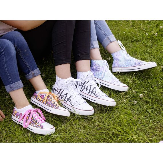 edding 4500 Textilmarker - hell-grün - 10 Stück - Rundspitze 2-3 mm - Textilstifte waschmaschinenfest (60 °C) zum Stoff bemalen - Stoffmalstift