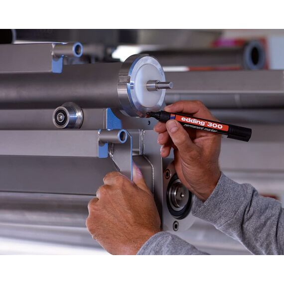 edding 300 Permanentmarker - schwarz - 3 Stifte - Rundspitze 1,5-3 mm - wasserfest, schnell-trocknend - wischfest - für Karton, Kunststoff, Glas, Holz, Metall, Glas