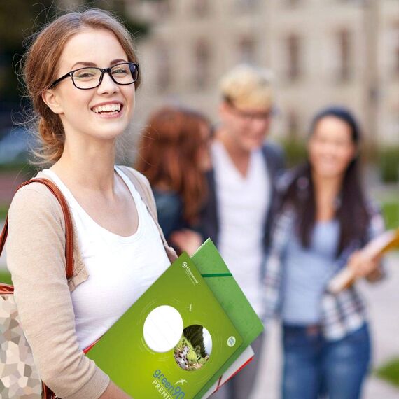Staufen Green Heft - DIN A4, Lineatur 27 (9mm liniert mit Randlinien), 16 Blatt, premiumweißes 90g/m² Recyclingpapier, runde Ecken verhindern „Eselsohren“, 1 Stück