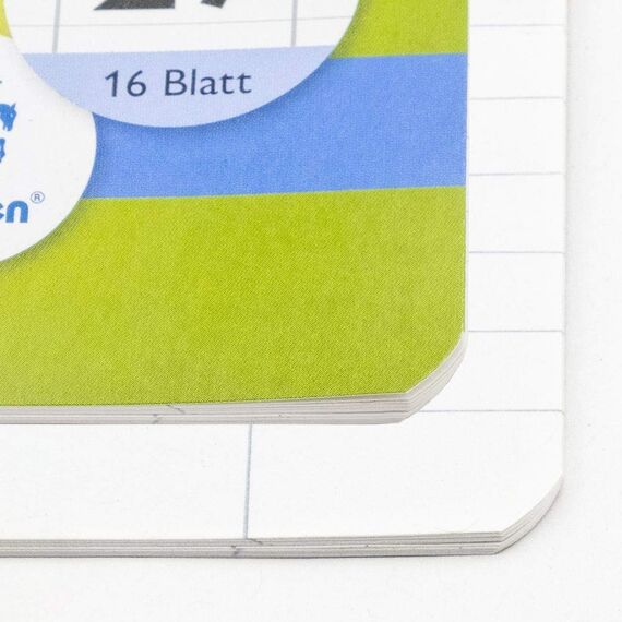 Staufen Green Heft - DIN A4, Lineatur 3 (14 Doppellinien), 16 Blatt, premiumweißes 90 g/m² Recyclingpapier, runde Ecken verhindern „Eselsohren“, 4 verschiedene Motive (keine Auswahl möglich), 1 Stück