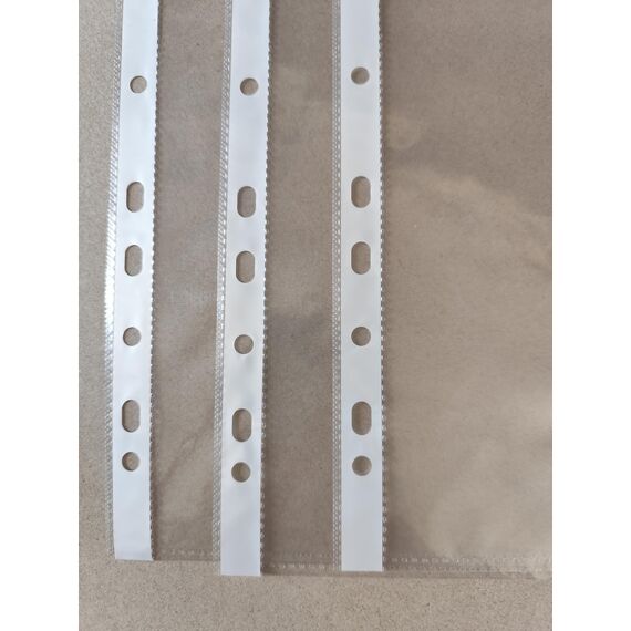 PUTOAHAO 100 Stück Klarsichthüllen A4 Glasklar,DINA4 Prospekthüllen aus PP(0.06 mm,60 My,60µ,60 micron),11 Loch Perforationen Klarsichtfolien A4 für Broschüren,Ordner,Dokumente (Weiß Seite,6C)