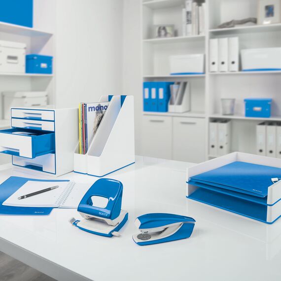 Leitz Qualitäts-Ordner 180° Active WOW, 5er Pack, A4, Breit, Abgerundeter Rücken, 8,2 cm breit, Gummibandverschluss, Leichtes Polyfoam, Plastik-Ordner, WOW Serie, Blau, 11060036