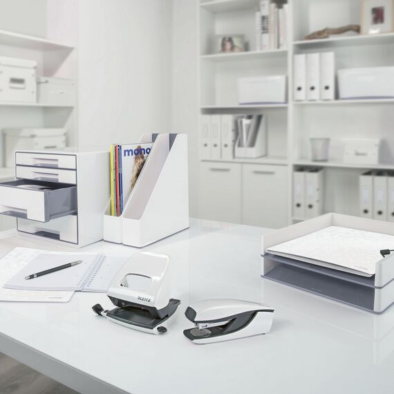 Leitz Qualitäts-Ordner 180° Active WOW, 5er Pack, A4, Breit, Abgerundeter Rücken, 8,2 cm breit, Gummibandverschluss, Leichtes Polyfoam, Plastik-Ordner, WOW Serie, Weiß, 11060001