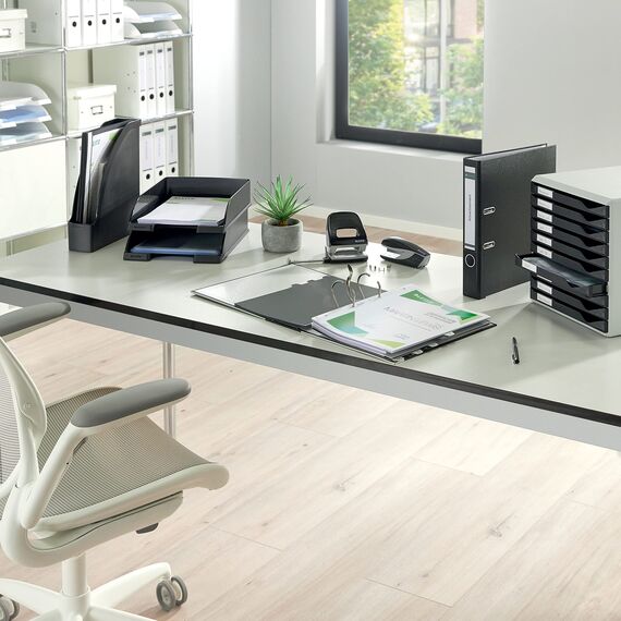 Leitz Qualitäts-Ordner 180° Plastik, das Original, A4 Aktenordner 5 cm schmal, 90% Recycling-Karton, 30% Pre-Consumer Recycling-Kunststoff, Mit 180° Mechanik, 350 Blatt Kapazität, Hellblau, 10155030