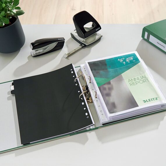 Leitz Qualitäts-Ordner 180° Plastik, 10er Pack, das Original, DIN A4 Aktenordner 8 cm breit, 90% Recycling-Karton, 30% Pre-Consumer Recycling-Kunststoff, Mit 180° Mechanik, 600 Blatt, Grün, 10101055