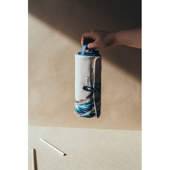 Grupo Erik Stiftrolle Hokusai Die große Welle vor Kanagawa - Federmappe 21 x 7,5 x 7,5 cm - Mäppchen Groß - Federmäppchen Mädchen und Jungen