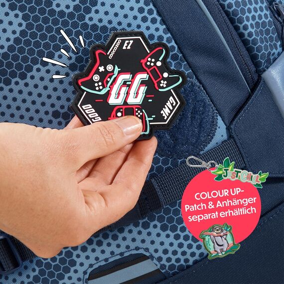 coocazoo Schulrucksack Mate „Geometric Sky”, grau-blau, ergonomischer & anpassbarer Tornister, höhen- & größenverstellbar, mit Brustgurt & Hüftgurt, ab der 3. Klasse