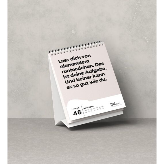 Demotivierender Tischkalender undatiert | 52 Wochen mit 52 unmotivierendenden Sprüchen Träume nicht dein Leben sondern halt dein Maul Witzige Geschenkidee für Büro deko, Kollegen