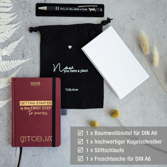 TOBJA Taschenkalender 2026 A6 red + Zubehör Set - Terminplaner mit Froschtasche, Stift, Pen-Loop und Beutel | Hardcover Kalender 2026 A6 (red + Zubehör)