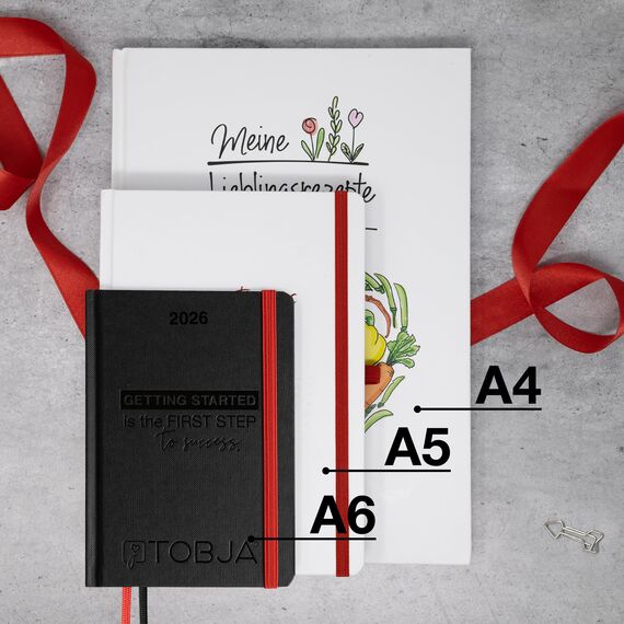 TOBJA Taschenkalender 2026 A6 schwarz - 1 Woche 2 Seiten, Robustes Hardcover, Taschenkalender 2026 klein, Ferien & Feiertage, 2 Lesebändchen & Gummibandverschluss, Kalender 2026 a6 [black]