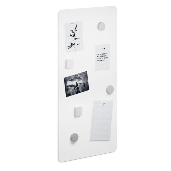 Flatbo Magnettafel aus Metall, 70 x 35 cm, Tafel für Postkarten, Urlaubssouvenirs oder Notizen. Inklusive 4 Magnete und Montageset.