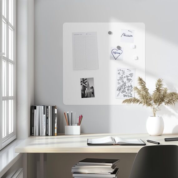 Flatbo Magnettafel aus Metall, 50 x 50 cm, Tafel für Postkarten, Urlaubssouvenirs oder Notizen. Inklusive 4 Magnete und Montageset.