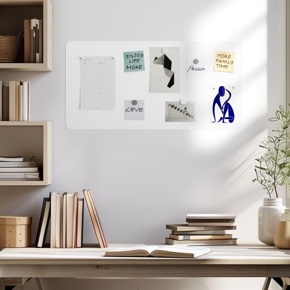 Flatbo Magnettafel aus Metall, 70 x 35 cm, Tafel für Postkarten, Urlaubssouvenirs oder Notizen. Inklusive 4 Magnete und Montageset.