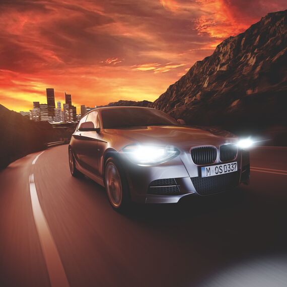 Osram NIGHT BREAKER LASER HB4, +150% mehr Helligkeit, Halogen-Scheinwerferlampe, 9006NL-2HB, 12V PKW, Hängebox (2 Lampen), white