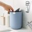 EKO Mini Tischmülleimer mit Schwingdeckel, 1,5 Liter Kosmetikeimer, kleiner Schreibtisch-Mülleimer, runder Tischabfalleimer für Büro, Bad, Schreibtisch, Schlafzimmer (Blau)