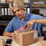 SnapFresh Kartonschneider Elektrischer Schere 4V Kabellose Rollschneider Akku-Universalschneider Rotationsschneider - 2 Klinges - für Papier, Pappe, Teppich, Leder, Filz, Kunststoff (Rosa)