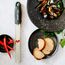 Microplane Zester Küchenreibe in Anthrazit-Grau für Zitrusfrüchte, Parmesan, Ingwer, Schokolade & Muskatnuss mit feiner Edelstahlklinge - Made in USA
