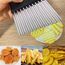 AIOUNIYA Wellenschneider Wellenmesser Riffelmesser aus Edelstahl Wellenschnittmesser für Gemüse,Pommes, Butter, und Obst (Schwarz)