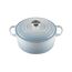 Le Creuset Signature Gusseisen-Bräter mit Deckel, Ø 26 cm, Rund, Für alle Herdarten und Induktion geeignet, Volumen: 5,3 l, 5,135 kg, Coastal Blue, 21177264202430