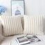NIULAA Beige Kissenbezug 50x50 2er Set Flauschig Plüsch Deko Kissenbezüge Weich Gestreift Pelz Kissenhülle Dekokissen Sofakissenbezug Luxus Sofakissen Zierkissenbezüge Wohnzimmer Sofa