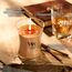 WoodWick Duftkerze mit knisterndem Docht | Mittelgroße Sanduhr-Kerze Golden Bourbon | Lang brennende Kerzen: bis zu 60 Stunden | Perfekte Geschenke für Frauen