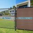 UIRWAY Sichtschutz Zaun 1,82m x 15,24m, Zaunblende Schattiernetz mit ösen 170 g/m² Blockade UV Schutz Windschutz HDPE Gewebe Netz mit Kabelbinder für Gartenzaun Gewächshaus (Braun)
