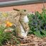 Design Toscano Stehende Gartenfigur „Hopper, der Hase“: 2er Set, mehrfarbig, 16,5 x 15 x 29 cm, QM9200681