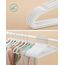 SONGMICS Kleiderbügel Samt, 30er Set, Bügel, Jackenbügel, 41,5 cm breit, Anzugbügel, dünn, gut belastbar, um 360° drehbarer Haken, für Mäntel, Hemden und Anzüge, weiß CRF026W02
