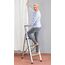 WENKO Leichte Aluminium Trittleiter mit 2 Stufen für 50 cm höheren Stand, rutschsichere XXL-Stufen, Design Klapptrittleiter, TÜV Süd Zertifiziert, 44 x 101 x 5,5 cm, Silber matt