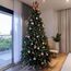RS Trade 23012 Premium Tanne PE/PVC 240 cm Weihnachtsbaum künstlich (Ø ca.146 cm) ca. 2366 Spitzen, Schnellaufbau Klappsystem, Naturgetreue Spritzguss Elemente, Tannenbaum inkl. Christbaum Ständer