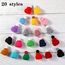 WILLBOND 80 Stücke Weihnachten Strick Mütze Mini Strickmützen Puppe Hut für Weihnachtsbaum Ornamente DIY Handwerk Kunst Weinflasche Baum Dekoration, 20 Stile